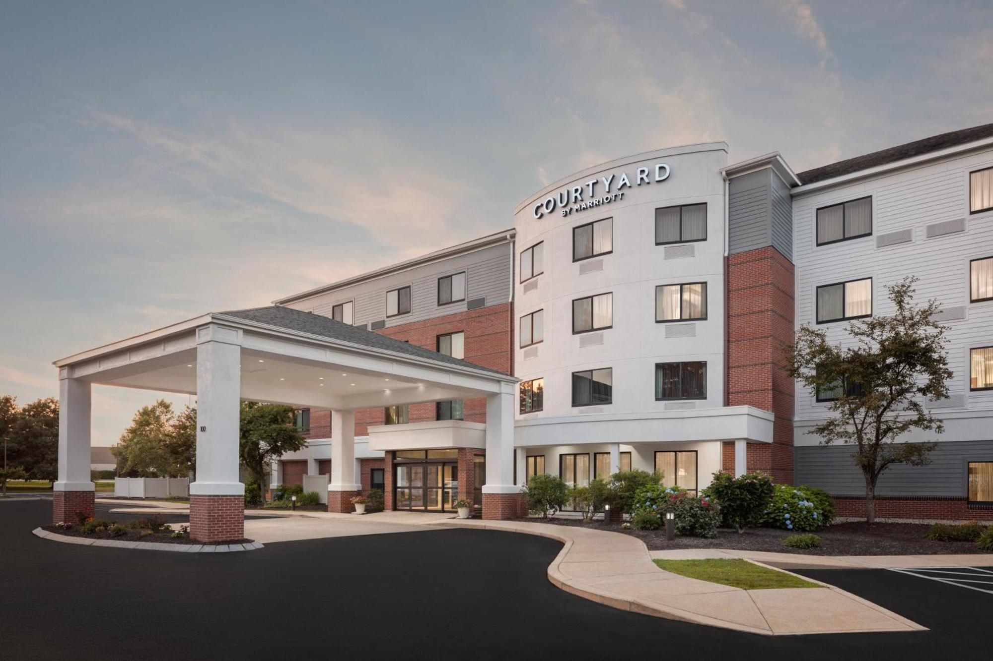 Courtyard Portland Airport Hotell South Portland Exteriör bild